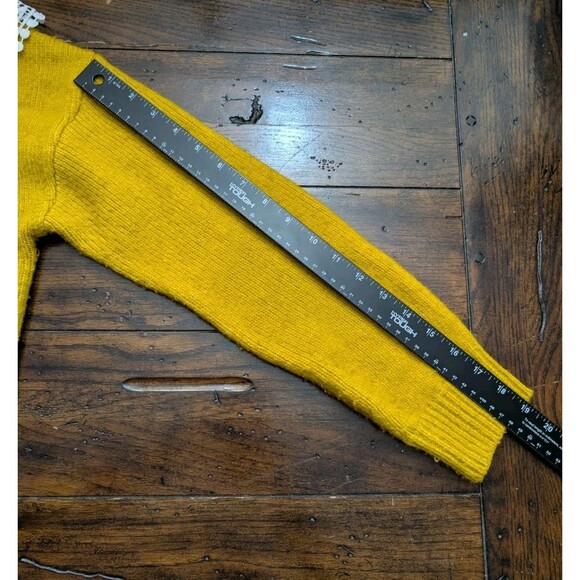 RARE Maeve Anthropologie Yellow Cardigan S Cropped Lace Collar Flower Button - Picture 9 of 13